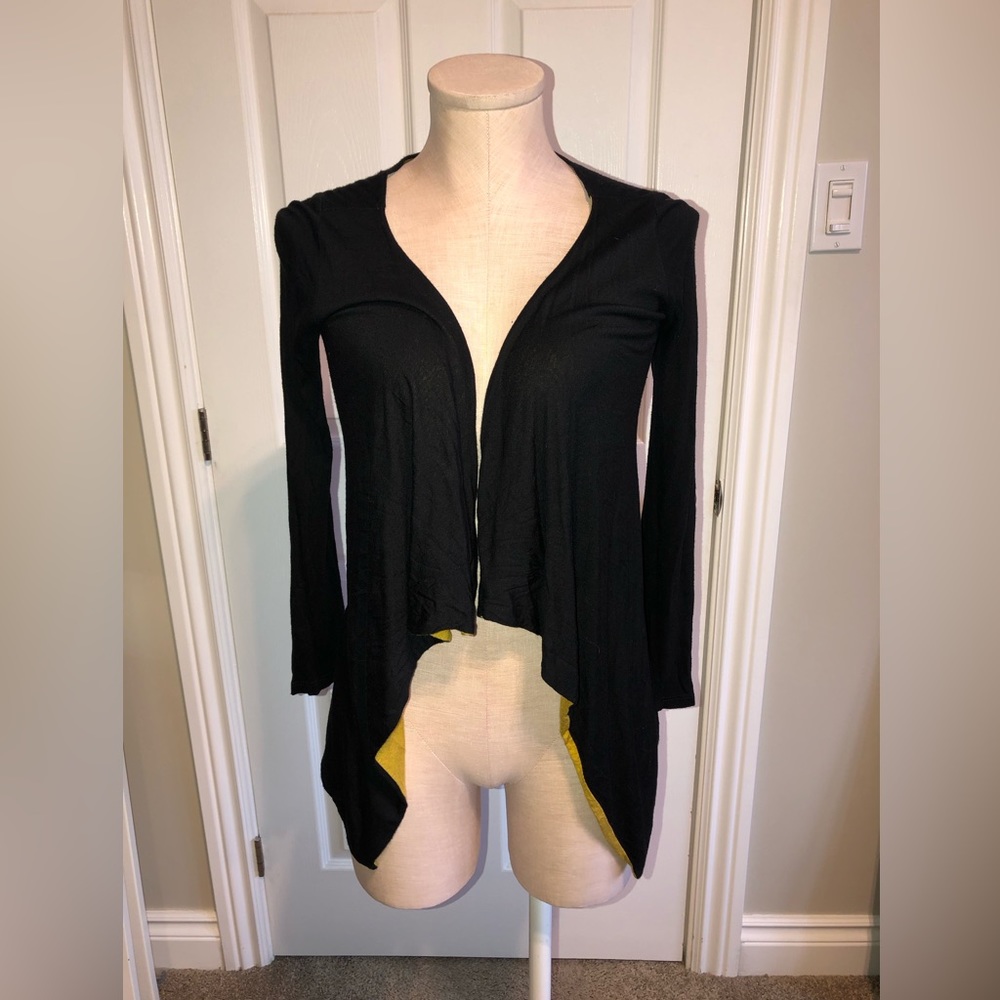 3/$20 Noble U cardigan